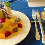 Irumare - トロピカルフルーツとアイスのパンケーキ