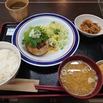市場食堂 - 月替定食(豆腐ハンバーグ)　680円