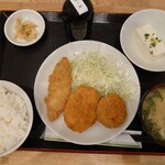 食事処 きたじま - 料理写真:ミックスフライ定食800円(日替り)