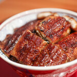 스미야키 우나후지 메에키점 - 상급 장어 덮밥☆