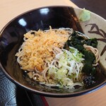 Edo ya - カツオのタタキ定食に付いてる小蕎麦