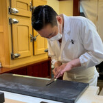 兄弟寿し - 世界一(自称)笑、の技を披露！地味に凄いプロの技です‼︎