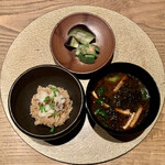 六雁 - 蛸ご飯、つるむらさき赤出汁、香の物