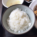 Shisemmabosenkarara - 「臺灣酢豚＆麻婆豆腐セット、麻婆豆腐レギュラーサイズ」（1,000圓、御飯少なめ）。