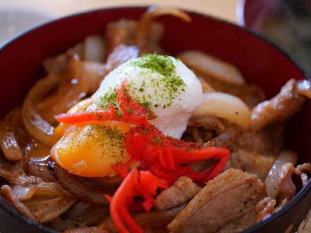 青春を語る店 &ndash; 横手の懐かし食堂で味わう絶品定食