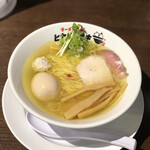 ラーメンラボ。ヒカリノサキ - ガッツと塩味が来ます！