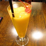 シェイクツリー バーガー＆バー - レッツゴーマンゴー！