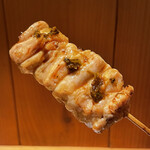 根津 焼鳥 照隅 - 胸筋えんがわ