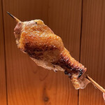 根津 焼鳥 照隅 - 手羽元