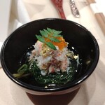 ウィズ ザ スタイル フクオカ - アムューズは…ズワイ蟹/おかひじき/土佐酢ジュレ