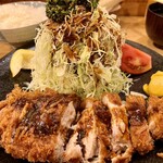 Tonkatsu Kappou Jinya - 特製スタミナとんかつ定食並