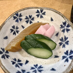 とんかつ割烹 陣屋 - 漬物には奈良漬けも❗️