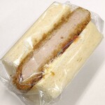 パナデロ - 熟成豚のロースカツサンド（378円）