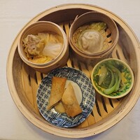 中国料理 彩雲 ホテルモントレ仙台 - 小皿料理4点盛り(2022.06)