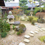 茶店　湊屋 - 中庭