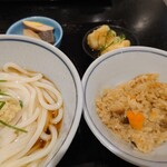 姫路の製麺所 まる輝うどん - 冷たいうどん、かやくご飯