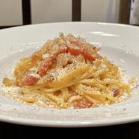 IMPASTO - パンチェッタとパプリカのカッチョ エ ぺぺ！
                      パプリカがこんなに美味しくなるのですね！
                      パンチェッタの塩気もバッチリ、チーズと胡椒が味に深みをもたらし、ほっぺたが落ちる美味しさとはこんな一皿なのです。