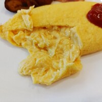 中禅寺金谷ホテル - とろりんオムレツ　ケチャップをつけて