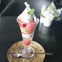 DINING & BAR TABLE 9 TOKYO - 