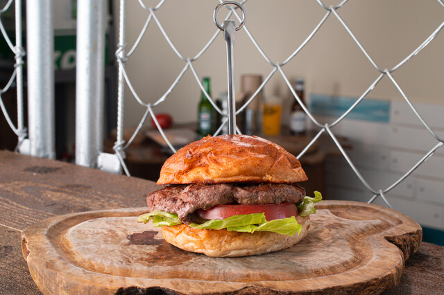 ハンバーガー　プロフ必読 全部カウンターに並べてみました。