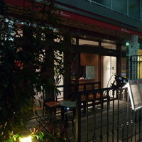 ヴァリノール - Parisのレストランを思わせる