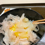 片折 - TKG（新玉ねぎ煮一緒乗せ）