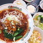 紅龍閣 - タンタン麺（ランチ）