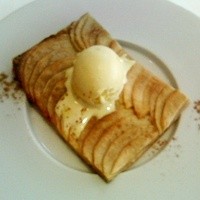 かえりやま - アップルパイとアイスクリーム