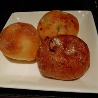 テーブル36 - パンもなかなか