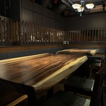 Wasourakuza Ooki - 重厚感あるテーブル席