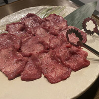 炭火焼肉 日本橋イタダキ - 上たん塩