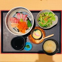 大漁市場 なるみ乃 薬院店 - 