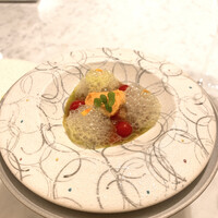 Maison DIA Mizuguchi - ①愛知県産　麗トマトのガスパチョ仕立て　ホタテ・コンソメジュレ・バジルライチのエスキューム