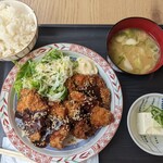 ホルモン×焼き鳥×煮込み この上さん。 - 