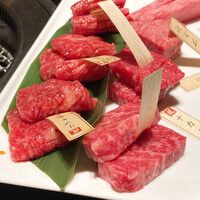 焼肉専科 肉の切り方 日本橋本店 - 