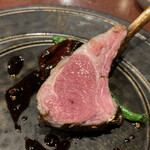 中華寝台 - 仔羊も、黒酢などのソースで、しっかり中華。