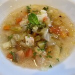 ビストロスリール - 自家農園の野菜たっぷりスープ