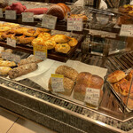 カーラ・アウレリア - 