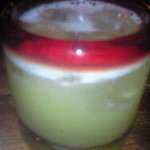 エルボラーチョ - カクテル・マタドーラ(女闘牛士)。テキーラベースで、ココナッツリキュールとトロピカルフルーツの甘くて度の強いカクテル