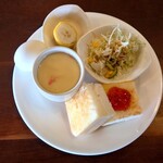 ポポラート - モーニングサービス
普通な内容だけど美味しい味わい！