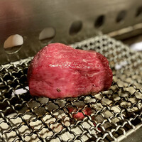 赤身焼肉 かるびあーの 新橋店 - 名物塊焼き