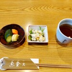 魚登久 - 漬物　ポテサラ　冷たいお茶