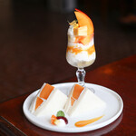 珈琲閣 - ２０２２年６月再訪：宮崎マンゴーサンドハーフサイズ ＆ ミニ宮崎マンゴーパフェ☆