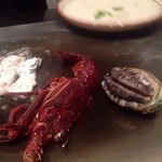 ステーキ屋 甚 - H25.03　かき・伊勢海老・・あわび（調理中）