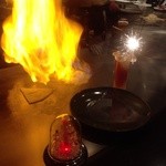 ステーキ屋 甚 - H25.03　【燃えるアイスクリーム】連写③