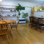 ツキカフェ - 席は３箇所