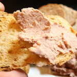 かわごえ - ラスク ※小江戸黒豚レバーペーストのせ