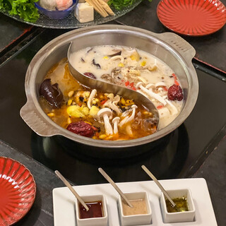 豆富料理と豆乳薬膳火鍋 八かく庵_1