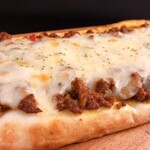 Keema curry pizza