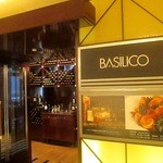 BASILICO - アプローチ